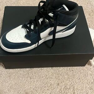 kids jordans size 6.5 but fit womens 7